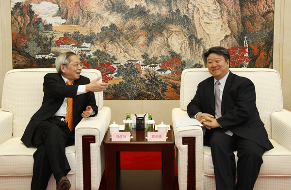 蔡剑波首席执行官会见台湾联卡中心董事长